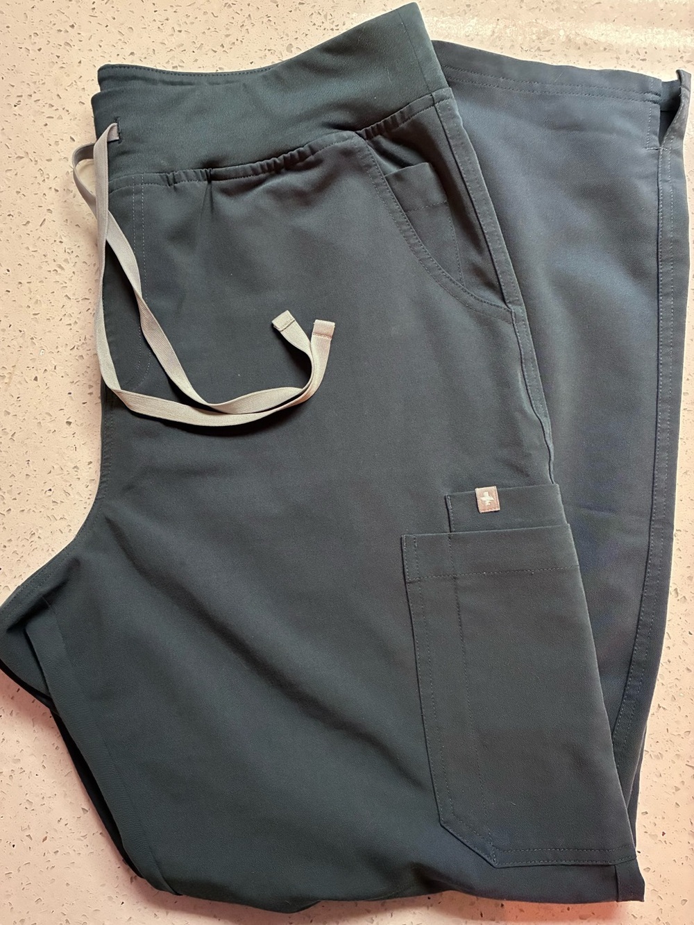 FIGS Yola Scrub pants in Dark Harbor XLT (Tall)